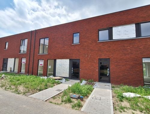                                         Maison deux facades à vendre à Ieper, € 321.450
