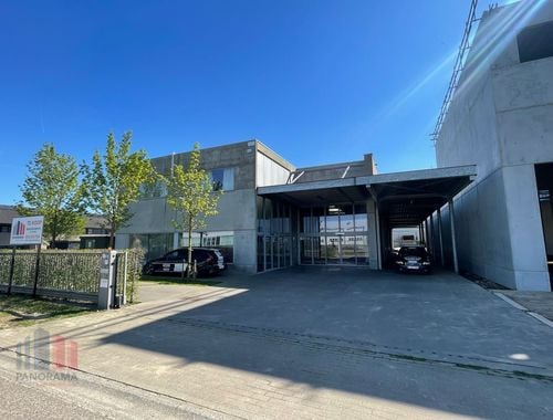                                         Bâtiment d’entreprise à vendre à Roeselare, € 995.000
