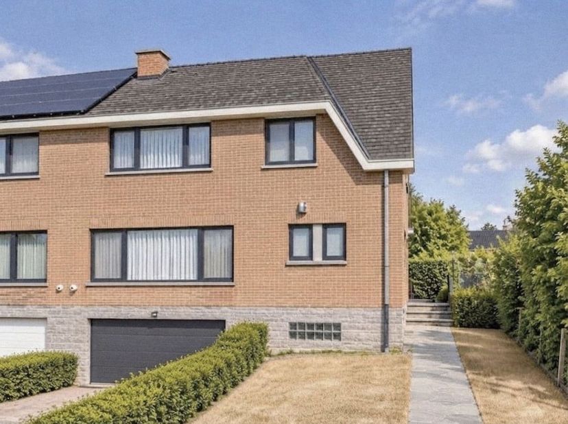 Huis te koop in Geynstbos 5,
                    1501 Buizingen