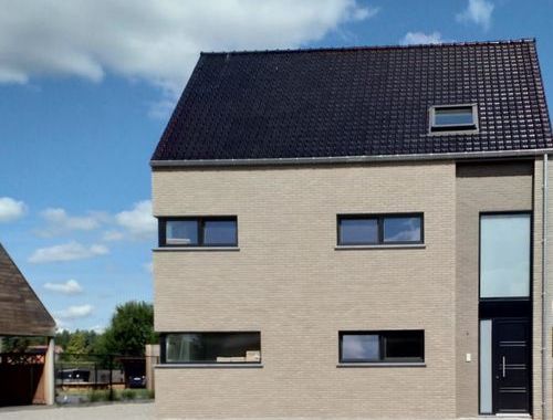                                         Duplex à louer à Neerpelt, € 995
