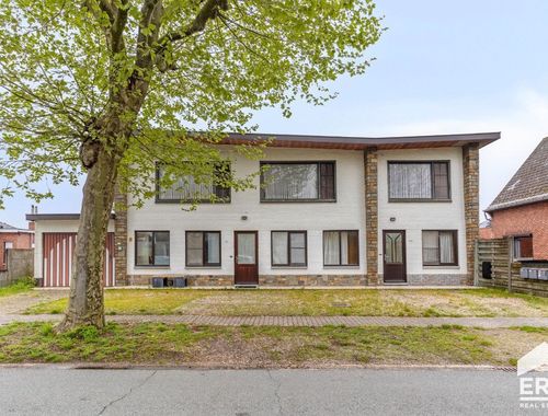                                         Maison à vendre à Lommel, € 425.000
