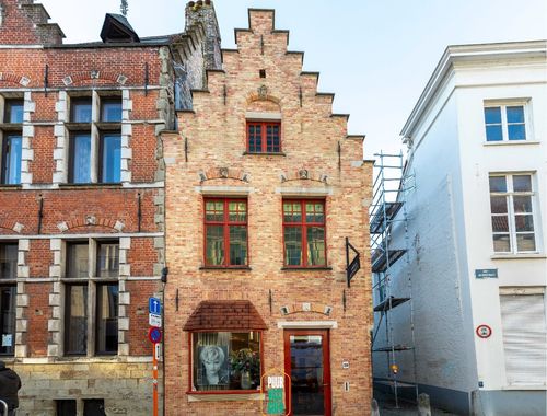                                         Bureaux à vendre à Brugge, € 440.000
