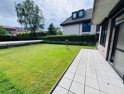                                         Appartement à vendre à Sint-Kruis, € 239.000
