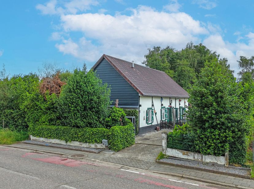 Bij ImmoFusion 7/7 “open huis” : klik op onze 3D-TOUR.<br />
Ervaar vastgoed alsof je er zelf doorloopt!<br />
Ben je op zoek naar een woning met kara