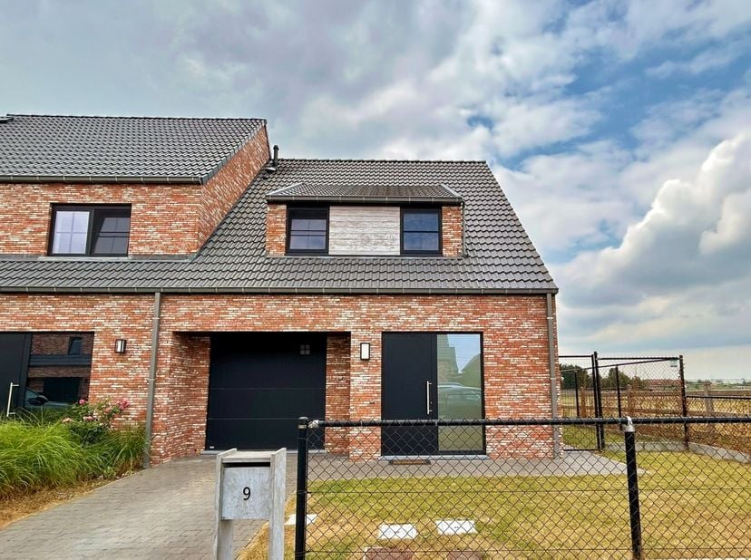 Maison à louer
                    à 8920 Langemark
