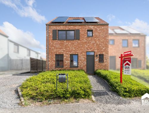                                         Maison à vendre à Budingen, € 369.000

