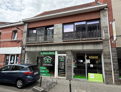                                         Bien commercial à louer à Bornem, € 645
