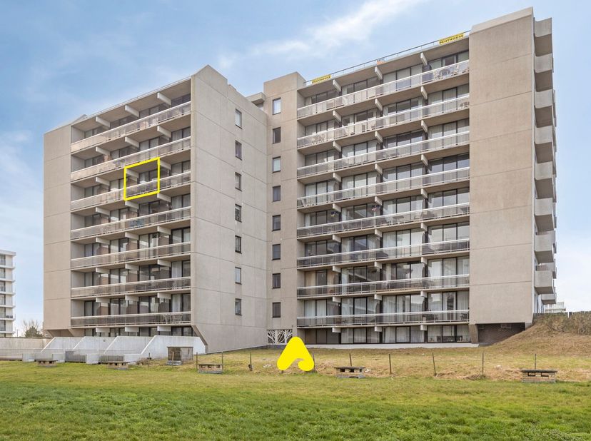Studio met slaaphoek én lateraal zeezicht<br />
<br />
Deze ruime studio met slaaphoek is gelegen op een rustige locatie, met lateraal zeezicht.&amp;nbsp;