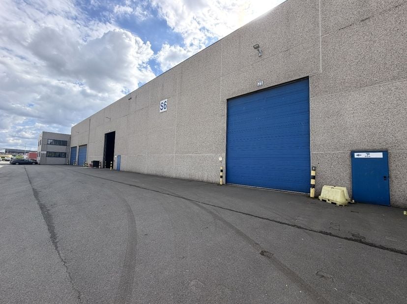 Bien professionnel à louer à Houtdok-Noordkaai 6 boîte M,
                    2030 Antwerpen