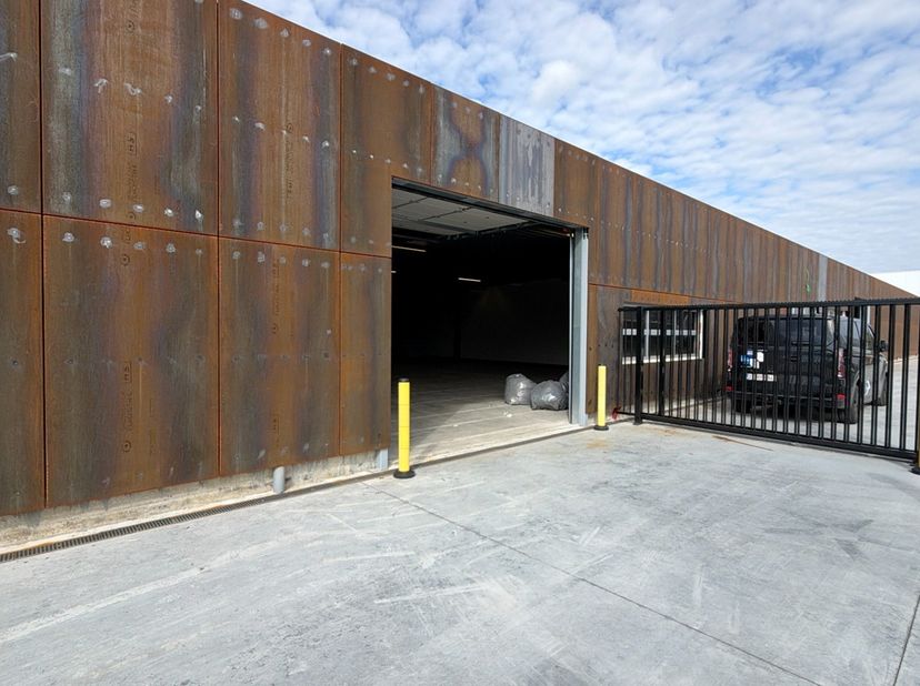 Bien professionnel à louer à Strijbroek 2 boîte 1,
                    2860 Sint-Katelijne-Waver