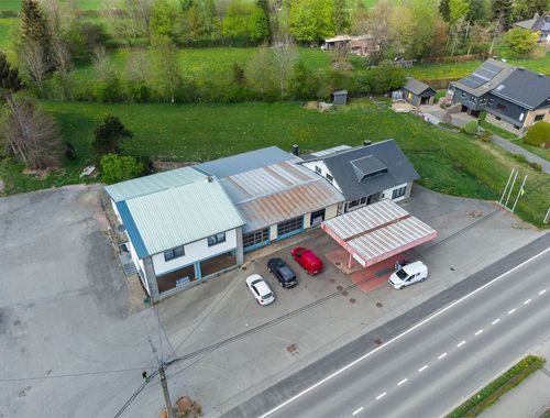                                         Usage mixte à vendre à Bütgenbach, € 550.000
