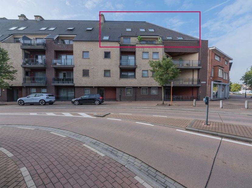 Appartement te koop in Koning Albertlaan 87 bus 32,
                    3680 Maaseik