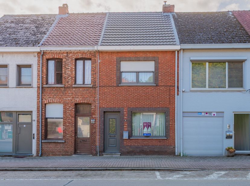 Op zoek naar een gezellige woning met voldoende ruimte en alle dagelijkse voorzieningen binnen handbereik?<br />
Deze woning combineert een centrale l