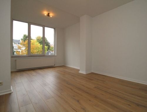                                         Appartement te huur in Elsene, € 1.050
