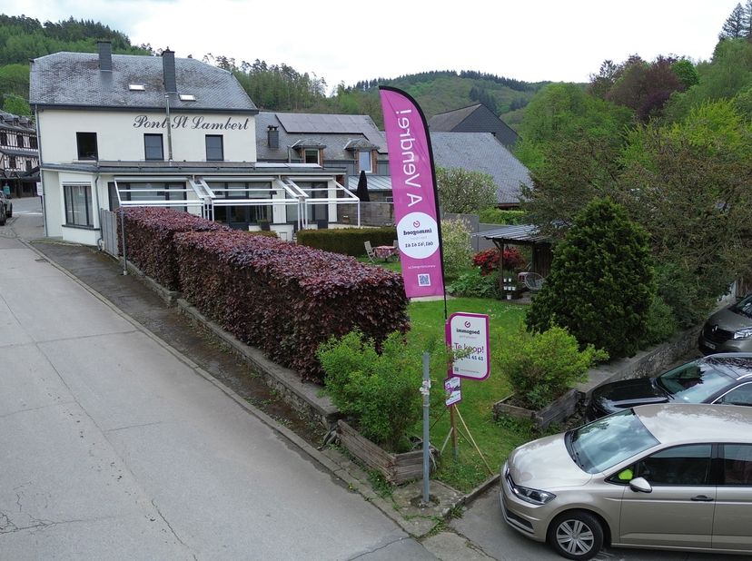 À vendre – Propriété de caractère unique “Pont Saint Lambert” à Vresse-sur-Semois<br />
Au cœur des Ardennes belges, dans le pittoresque Vresse-sur-Se