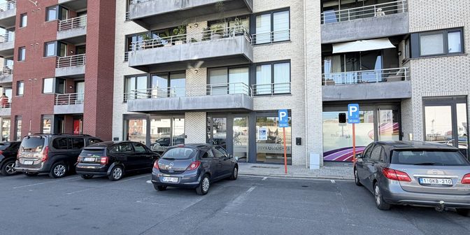 Bien professionnel à vendre à Westkaai 21, 8900 Ieper