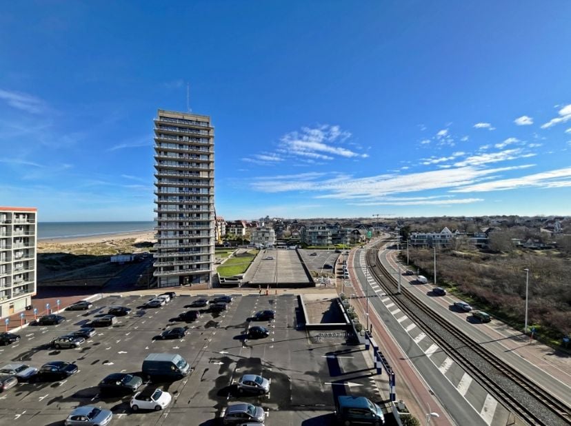 Au bord de la mer, avec une vue dynamique sur l'océan et la nature environnante, nous trouvons ce charmant studio.&amp;nbsp;<br />
<br />
Le studio dispos