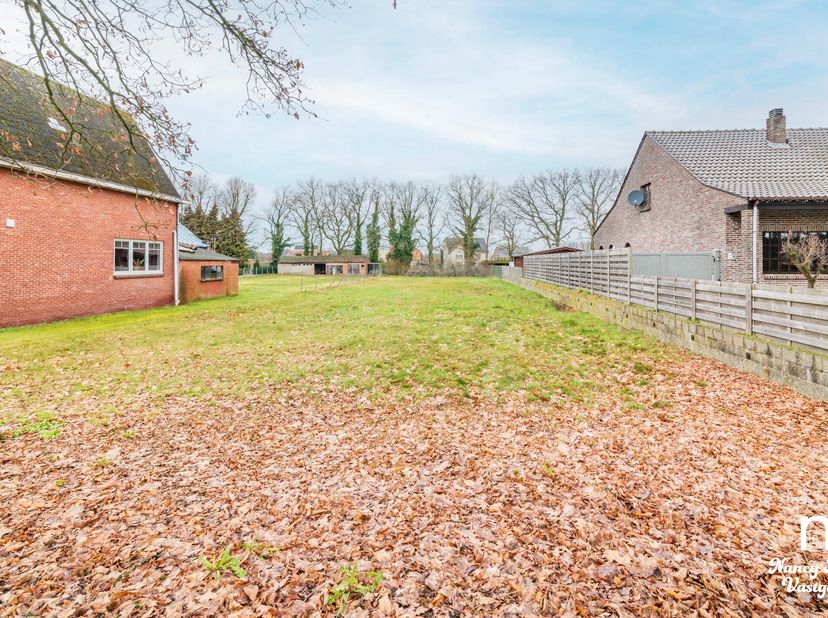 Terrain à vendre
                    à 3920 Lommel