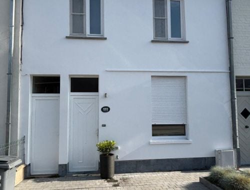                                        Maison à louer à Zeveneken, € 1.200
