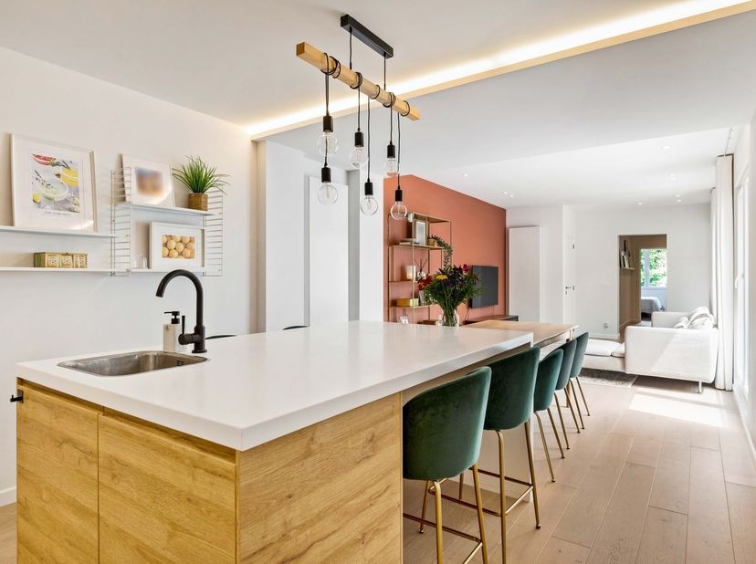 Appartement te koop in Van Aertselaerstraat 50 bus 101,
                    2170 Merksem