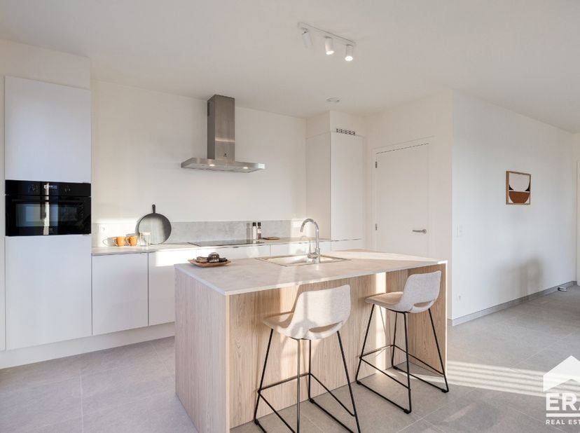 Appartement te koop in Heistraat 2,
                    2440 Geel