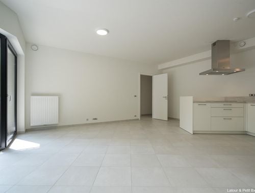                                         Appartement te huur in Ukkel, € 1.400
