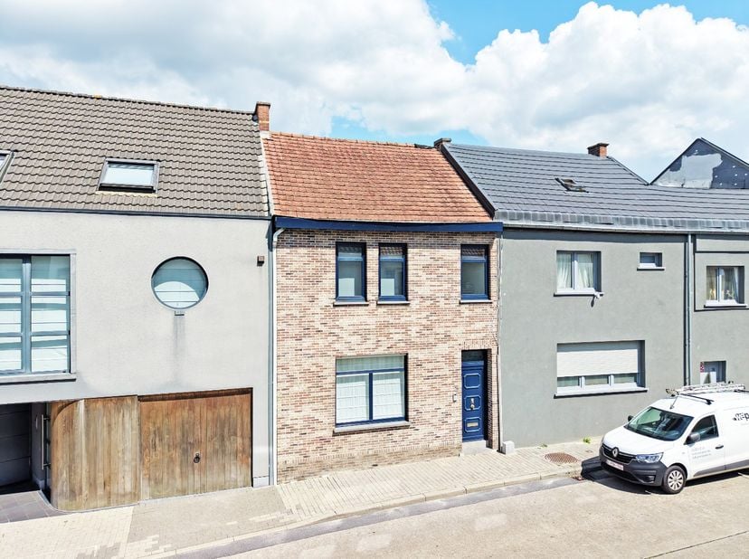 Huis te koop in Stationsstraat 76,
                    9550 Herzele