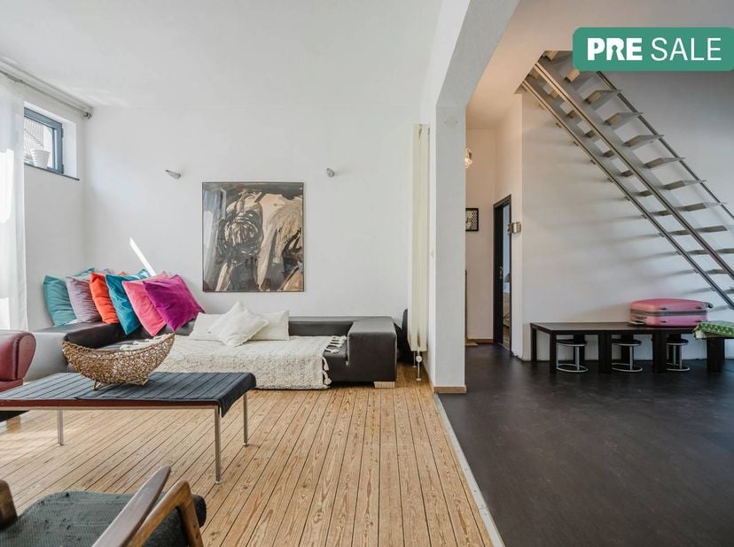 Ontdek dit pand tijdens de Pre-sale op zaterdag 04/07 van 9u tot 10u30, maak nu jouw afspraak!<br />
<br />
Deze unieke eigendom werd ingericht als 3