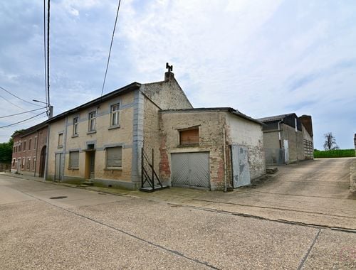                                         Boerderij te koop in Heers, € 249.000

