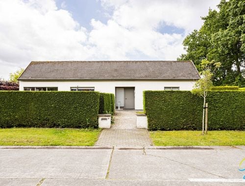                                         Bungalow te koop in De Pinte, € 475.000
