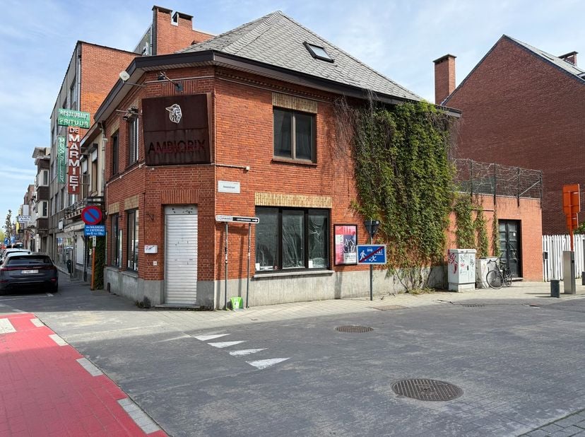 Bien professionnel à louer
                    à 3500 Hasselt