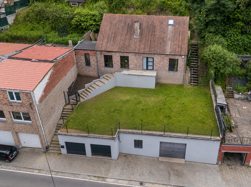 EasyHome a le plaisir de vous présenter ce magnifique bungalow entièrement rénové situé à Seraing.<br />
Offrant un cadre de vie confortable et foncti