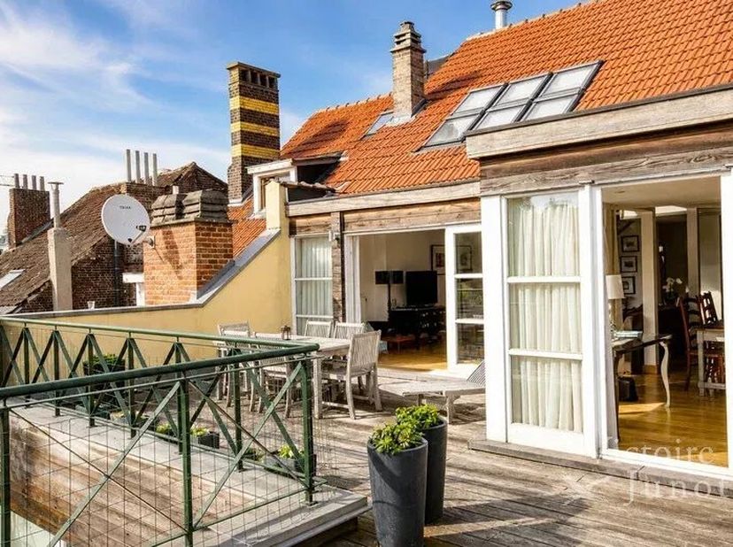 Pand voorgesteld door Guillaume Letellier - 02 777 15 23 - guillaume.letellier@victoire.be<br />
Victoire-Junot biedt aan in Sint-Gillis, Châtelain /