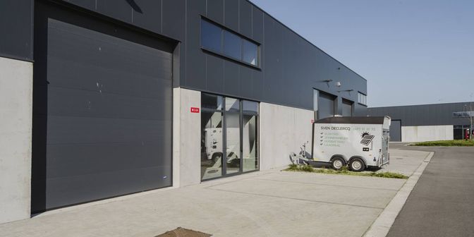 Bien professionnel à vendre à Moenkouterstraat 3, 8552 Moen