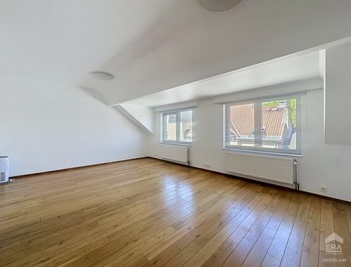                                         Appartement te huur in Ukkel, € 1.200
