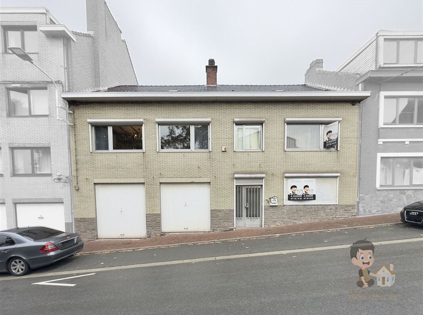 Spacieuse maison bel-étage au coeur de Charleroi  494 m² habitables !<br />
Découvrez cette superbe maison bel-étage idéalement située en plein centre