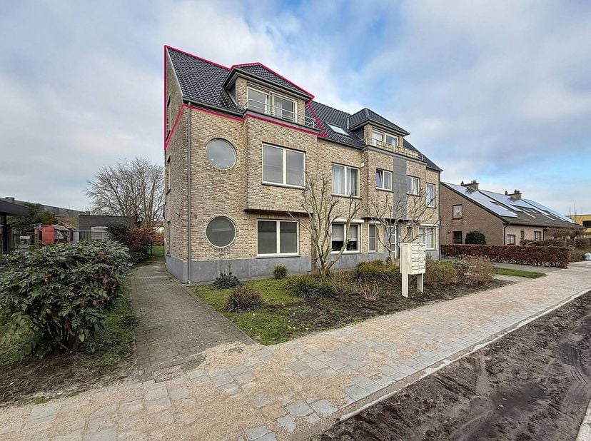 Indeling als volgt:<br />
Dit appartement op de tweede verdieping van een kleinschalig appartementsgebouw nabij het centrum van Wuustwezel is als volg