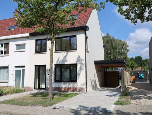                                         Maison unifamiliale à louer à Kalmthout, € 1.580
