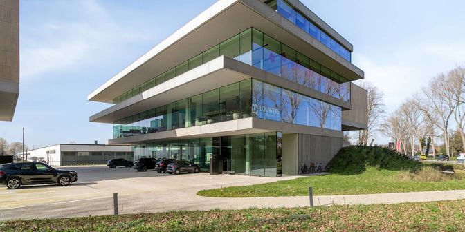 Bien professionnel à vendre à Kapellestraat 132, 8020 Oostkamp