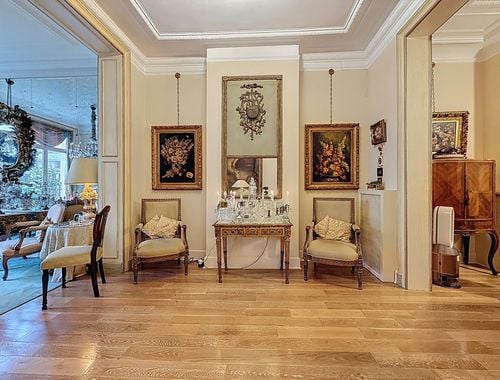                                         Herenhuis te koop in Elsene, € 1.800.000
