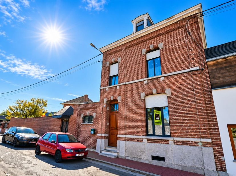 Huis te koop in ,
                    7370 Élouges