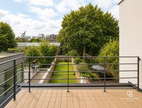                                         Appartement te huur in Ukkel, € 2.100
