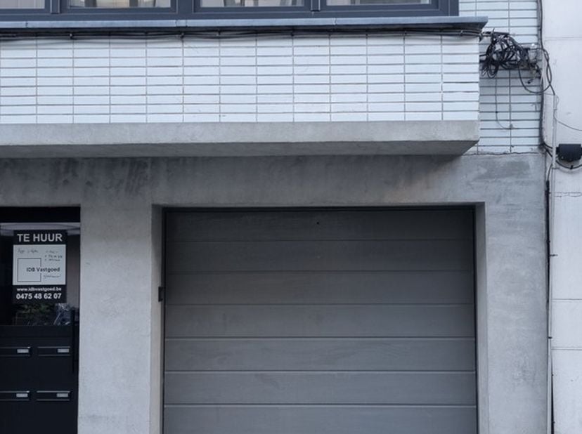 Garage à louer
                    à 9000 Gent