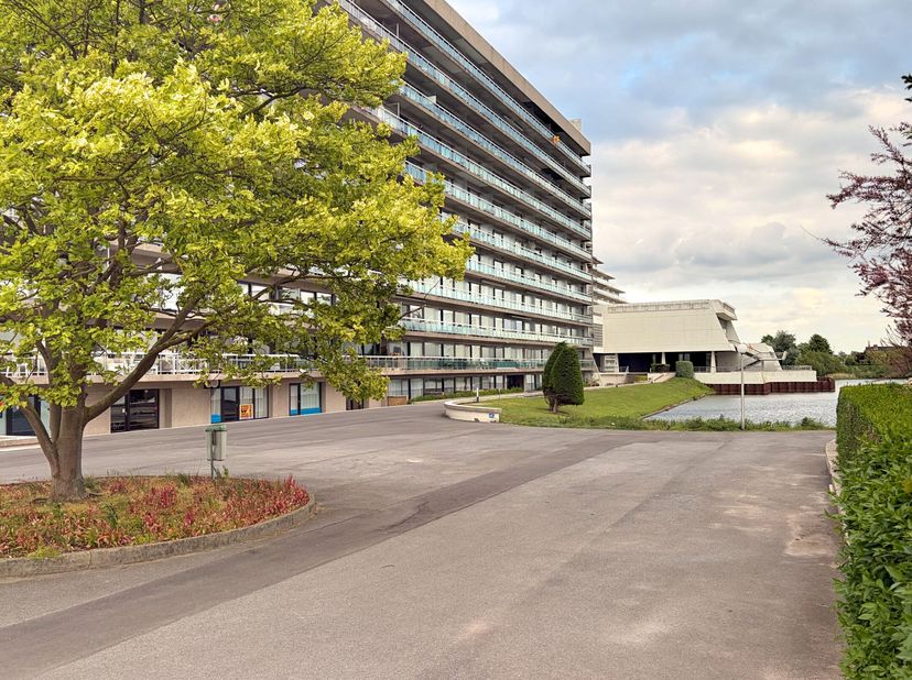 Appartement à vendre
                    à 8301 Heist-aan-Zee