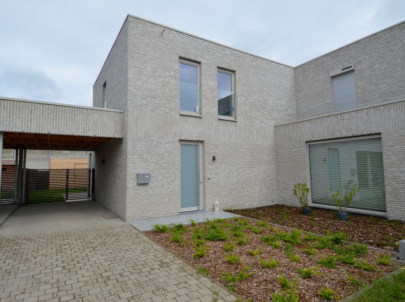 Maison à louer
                    à 8790 Waregem