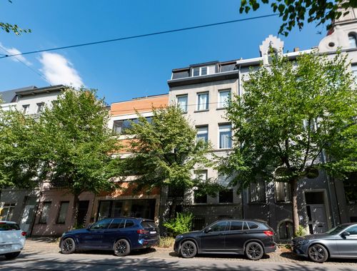                                         Studio met slaaphoek te huur in Antwerpen, € 650
