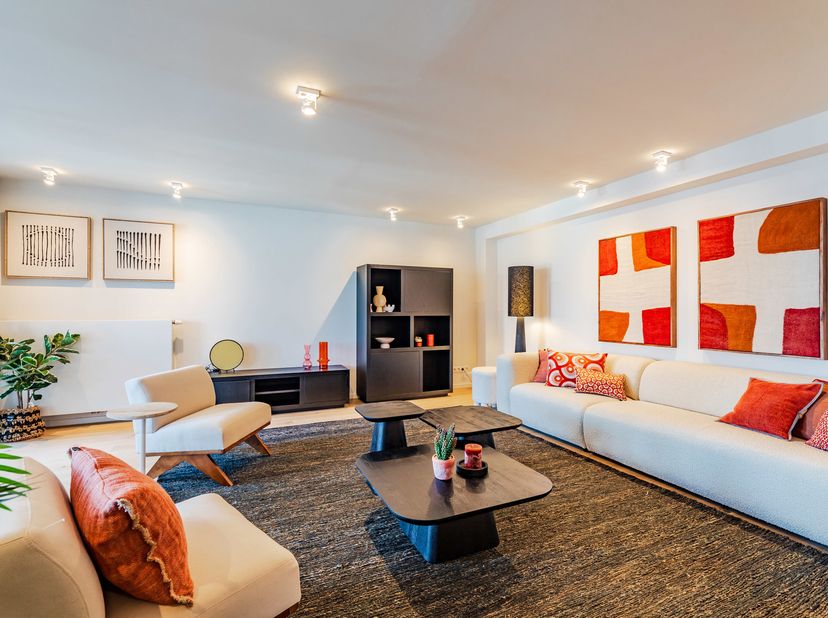 ETTERBEEK-Merode, tegenover het Jubelpark en op een boogscheut van de Europese Instellingen, prestigieus PENTHOUSE (3 sl.k. / 3 badk.) in duplex van 1