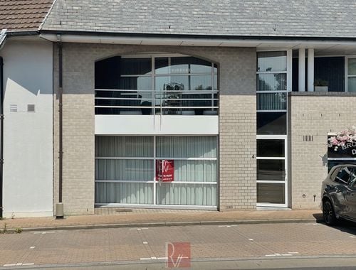                                         Appartement te huur in Meulebeke, € 890
