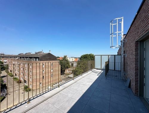                                         Dakappartement te huur in Deurne, € 1.245
