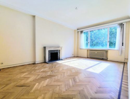                                         Appartement te huur in Sint-Pieters-Woluwe, € 1.450
